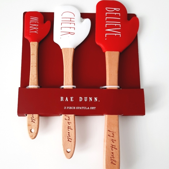 NWT Rae Dunn Christmas spatula set